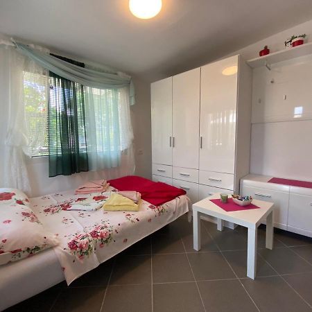 Green Place Apartments 波尔托罗 外观 照片