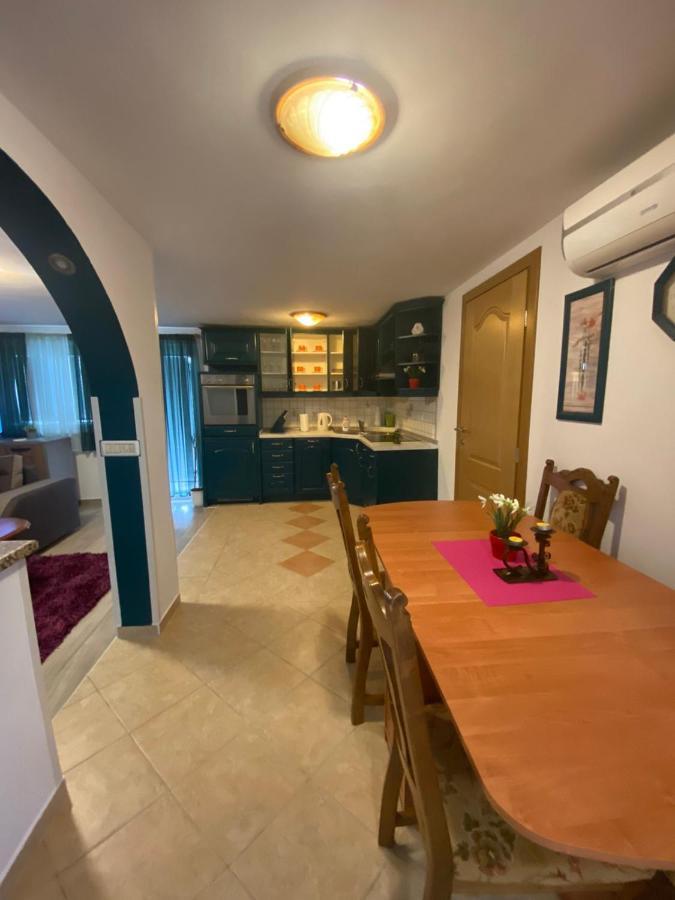 Green Place Apartments 波尔托罗 外观 照片