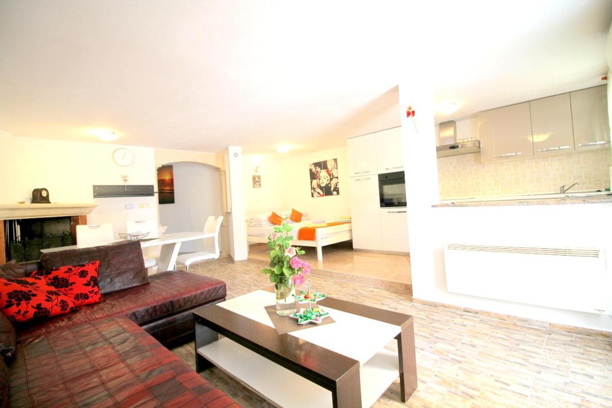 Green Place Apartments 波尔托罗 外观 照片